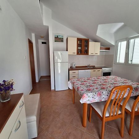 Apartment Zalo Donje Selo na Šolti Exterior foto