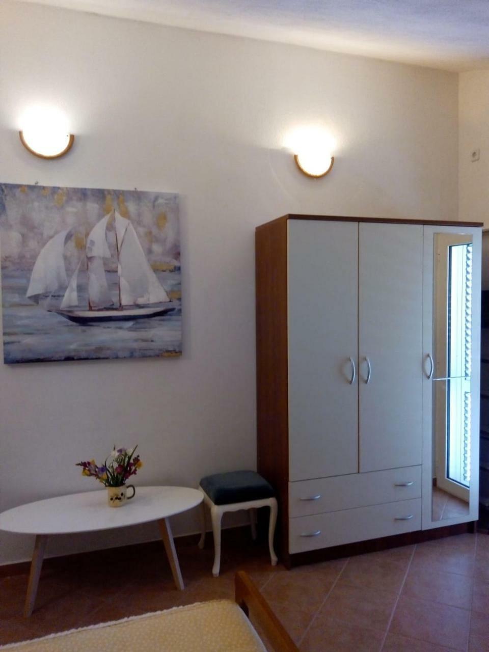 Apartment Zalo Donje Selo na Šolti Exterior foto